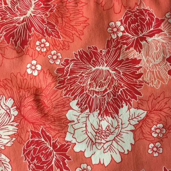 ISAAC MIZRAHI NEW YORK Scattered Peony Floral Tailored Shorts - Picture 7 of 11